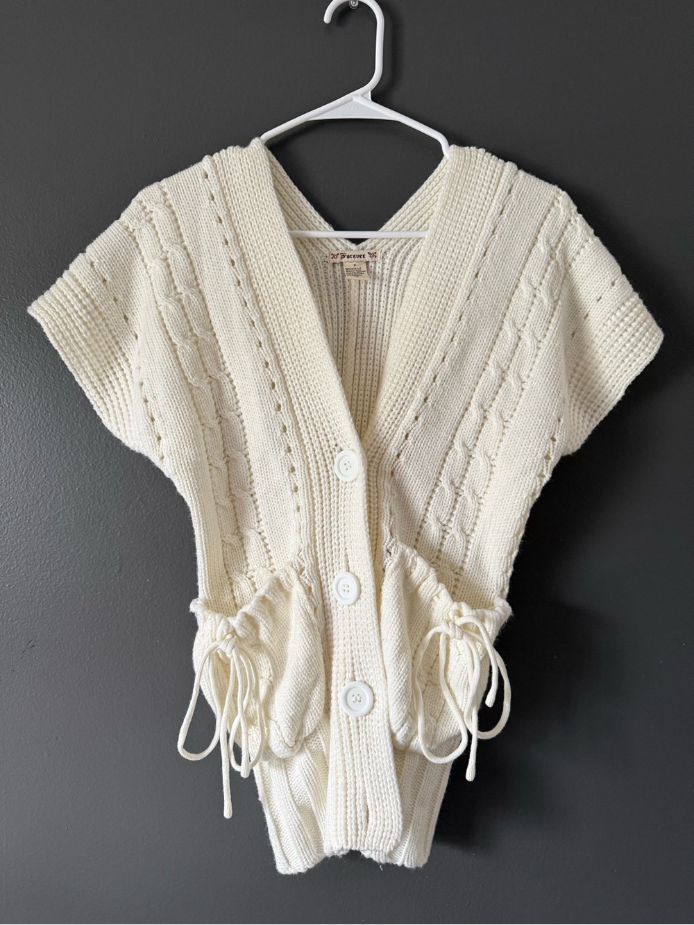 Vintage Cream Cable Knit Button Front Sleeveless Cardigan